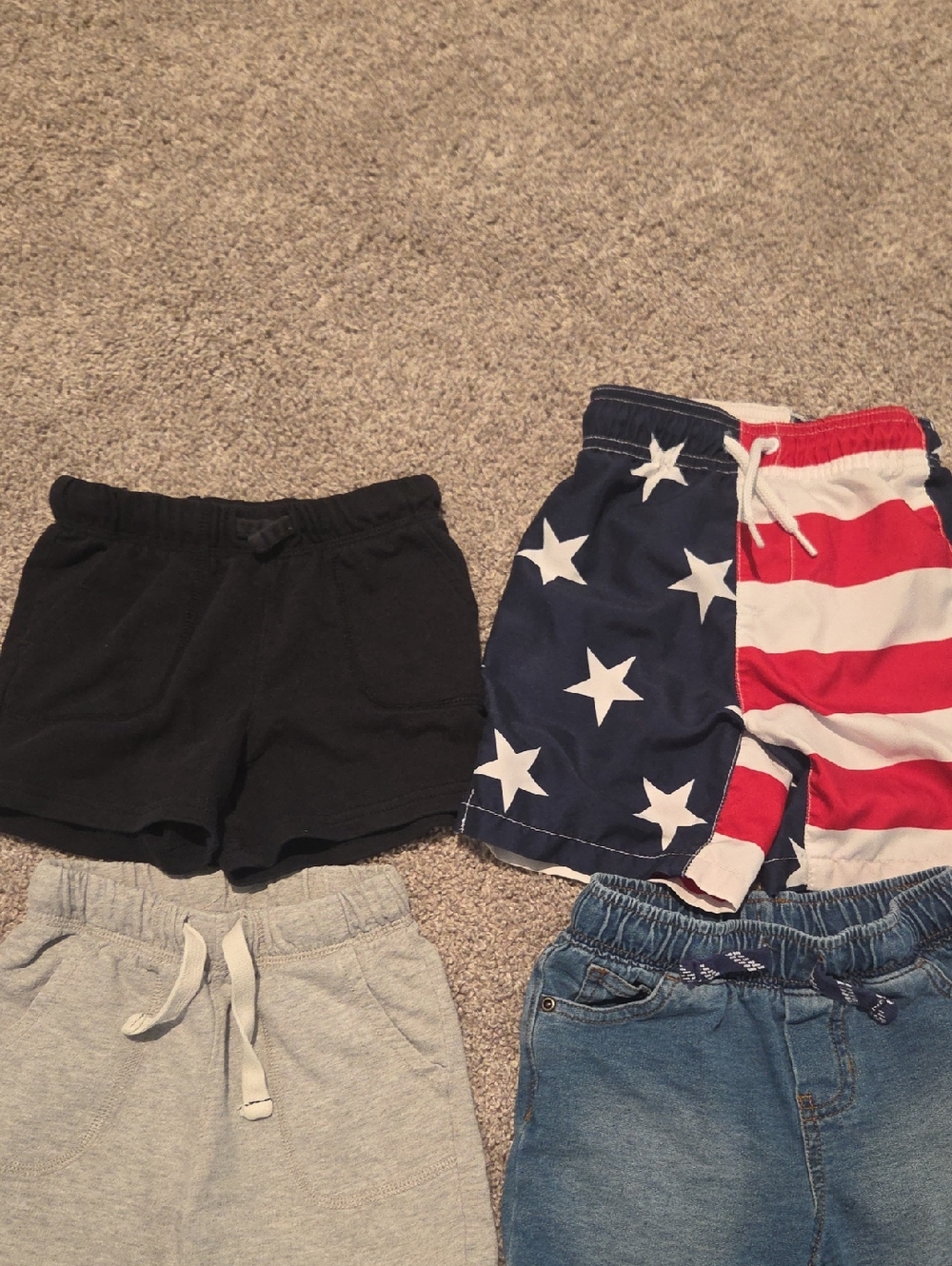 Carters Shorts Bundle Size 3t - Picture 4 of 4